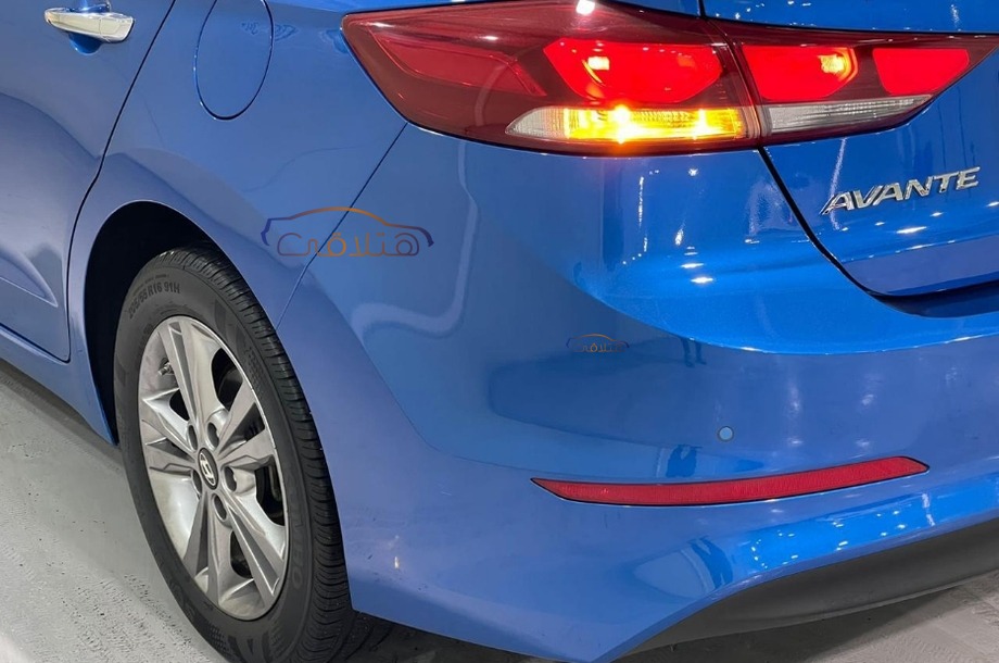 Elantra AD Hyundai أزرق