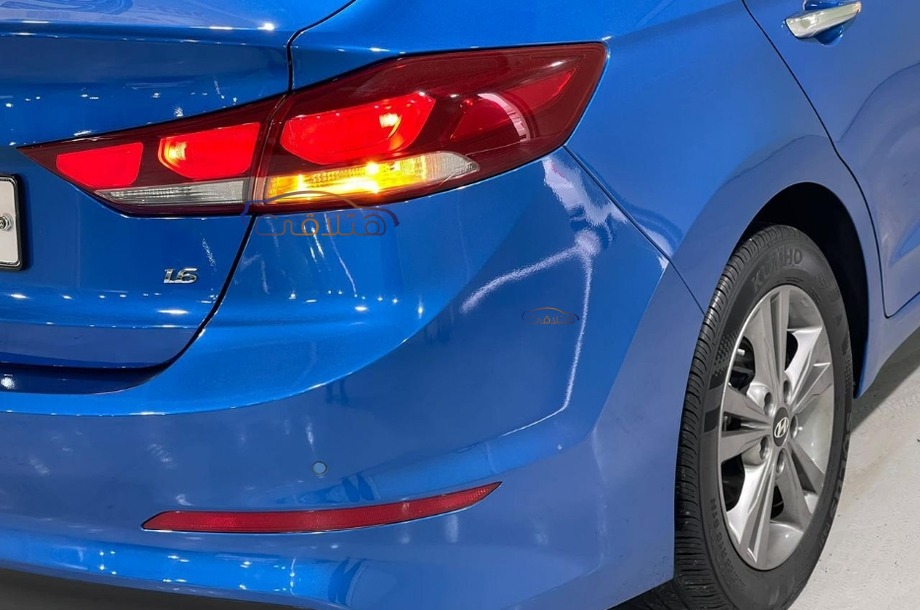 Elantra AD Hyundai أزرق