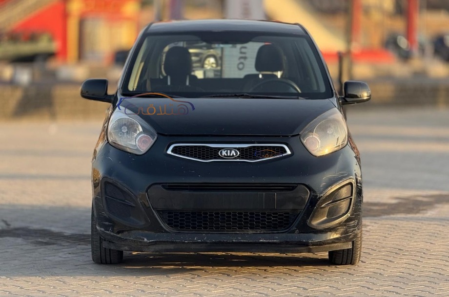 Picanto Kia أسود