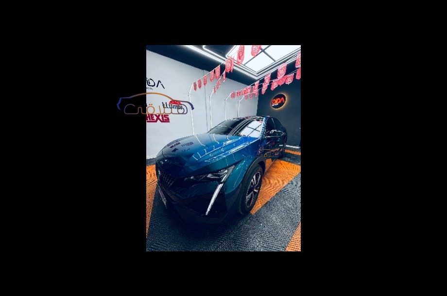 408 Peugeot أزرق