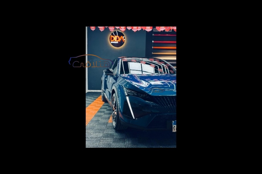 408 Peugeot أزرق