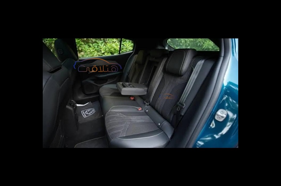 408 Peugeot أزرق