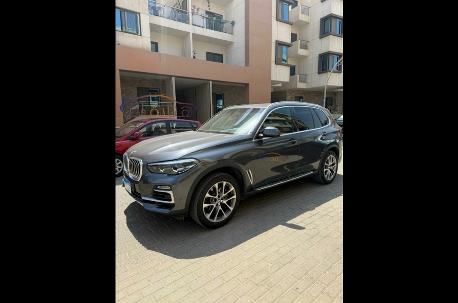 X5 M BMW Gray