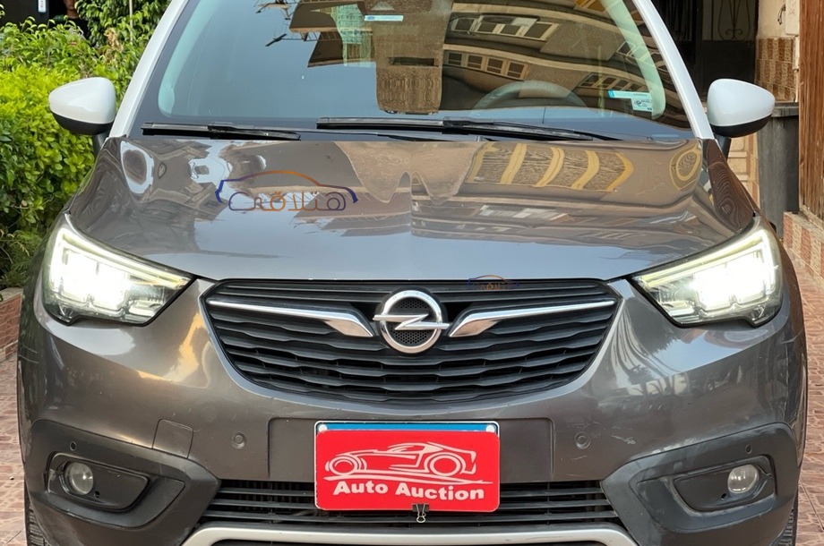 Crossland Opel رمادي