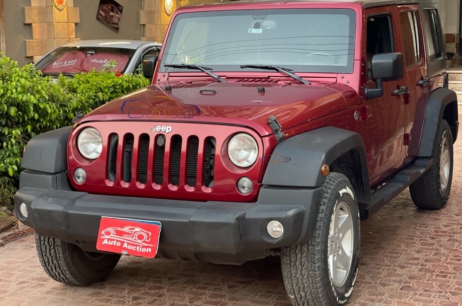 Wrangler Jeep احمر غامق