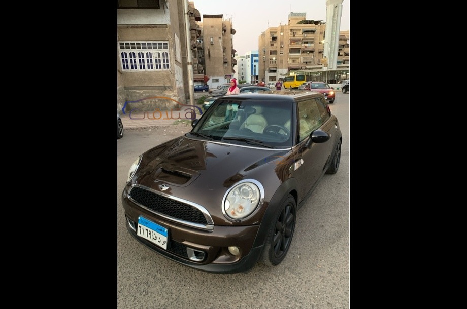Mini Cooper S Mini بني