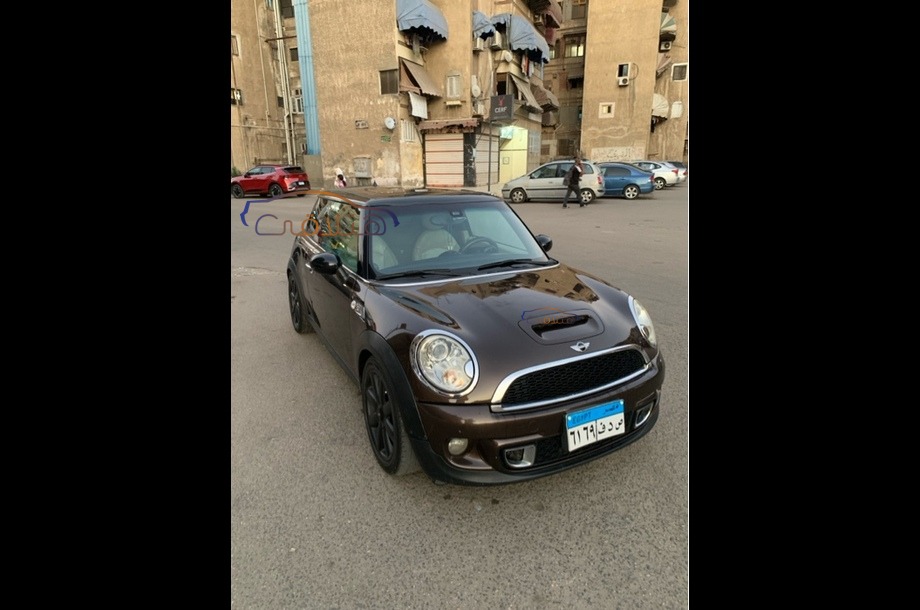 Mini Cooper S Mini بني