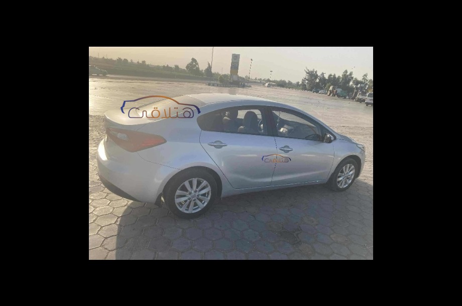 Cerato Kia فضي