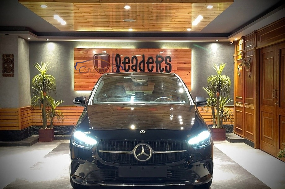 B 200 Mercedes Black