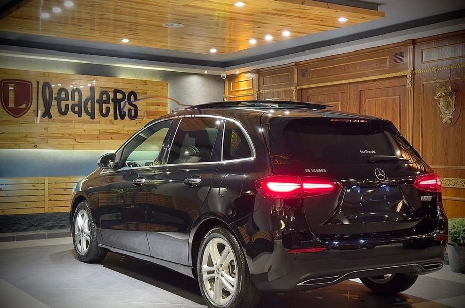 B 200 Mercedes Black