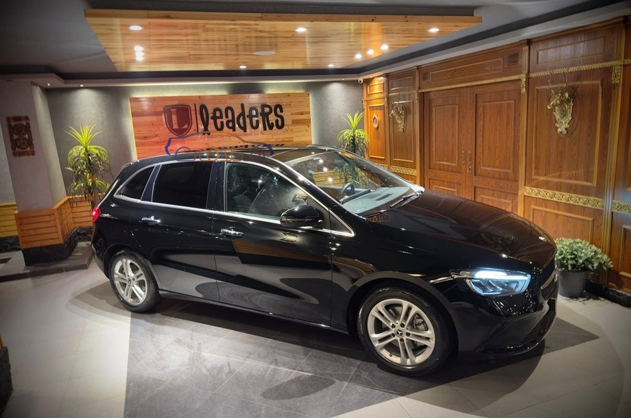 B 200 Mercedes Black