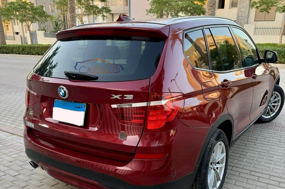 X3 BMW Dark red