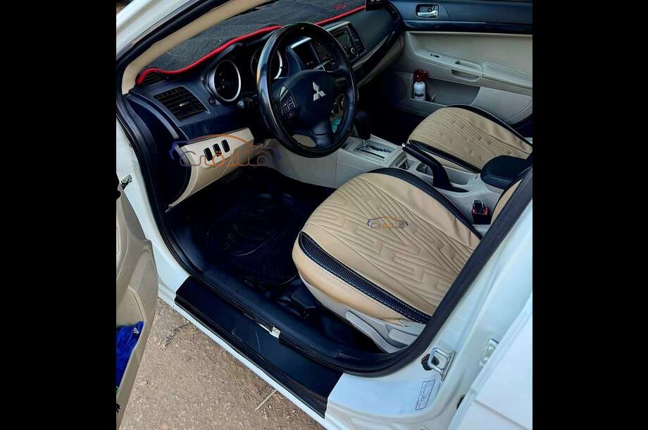 Lancer EX Shark Mitsubishi White