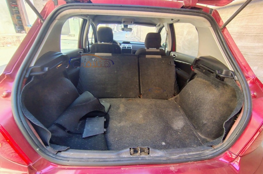 307 Peugeot احمر