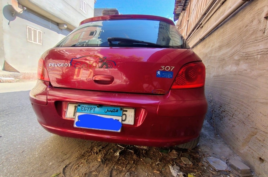 307 Peugeot احمر