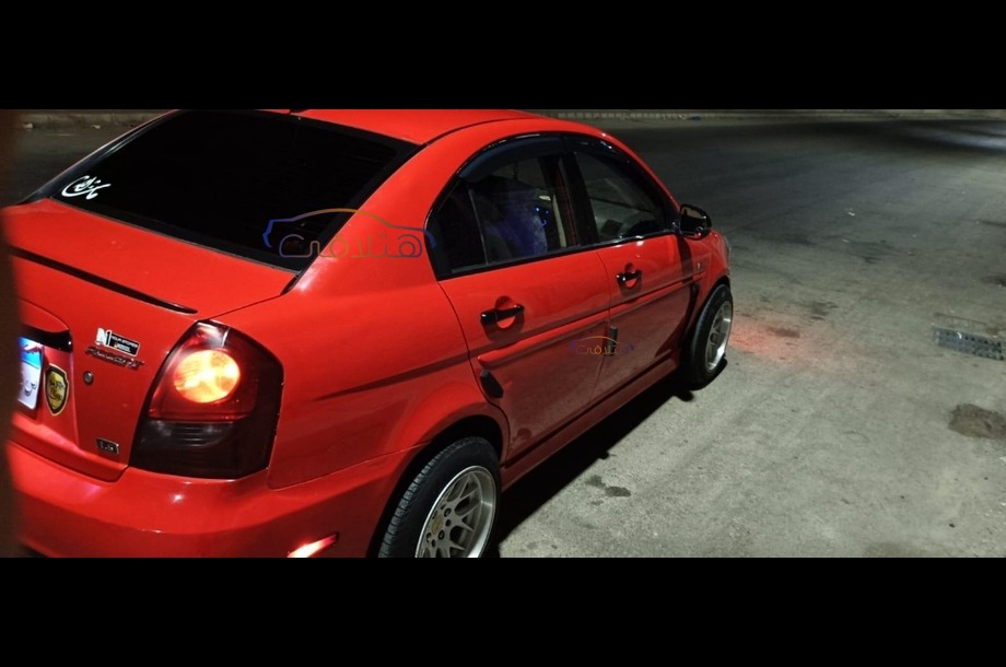 Accent Hyundai Red