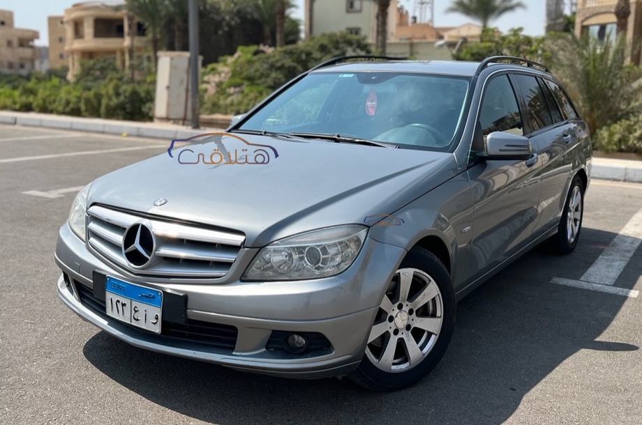 C 180 Mercedes رمادي