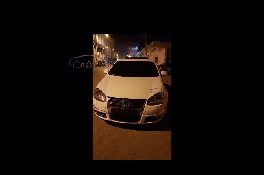 Jetta Volkswagen أبيض