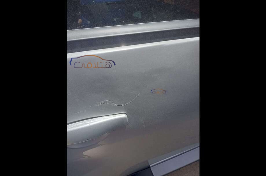 Duster Renault فضي