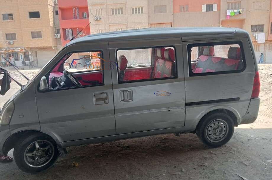 N300 Chevrolet فضي