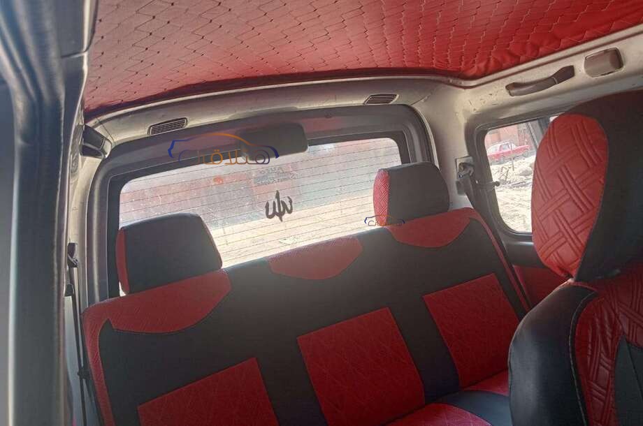 N300 Chevrolet فضي