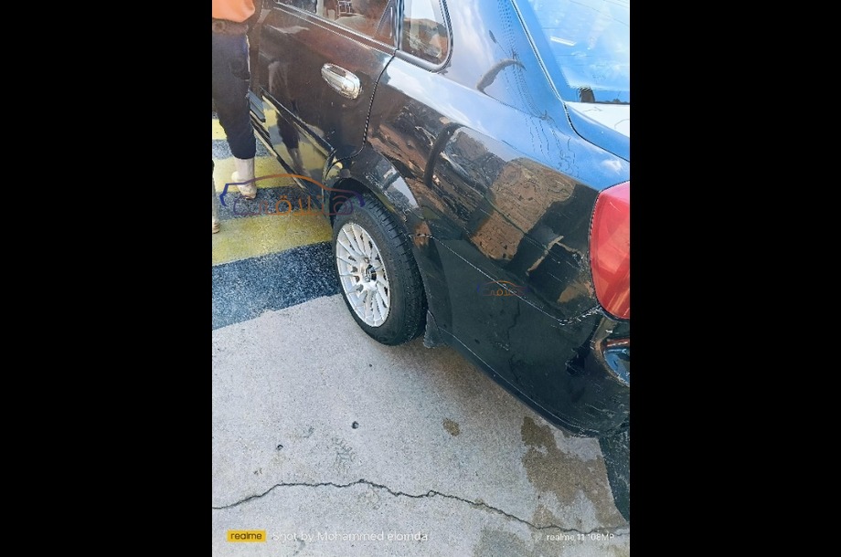 Optra Chevrolet أسود