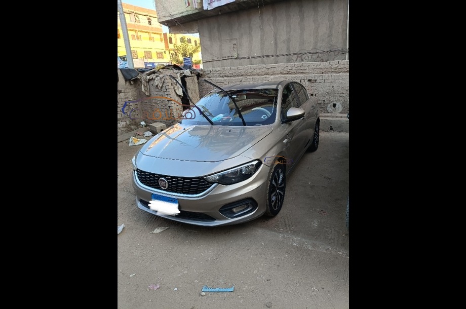 Tipo Fiat ذهبي