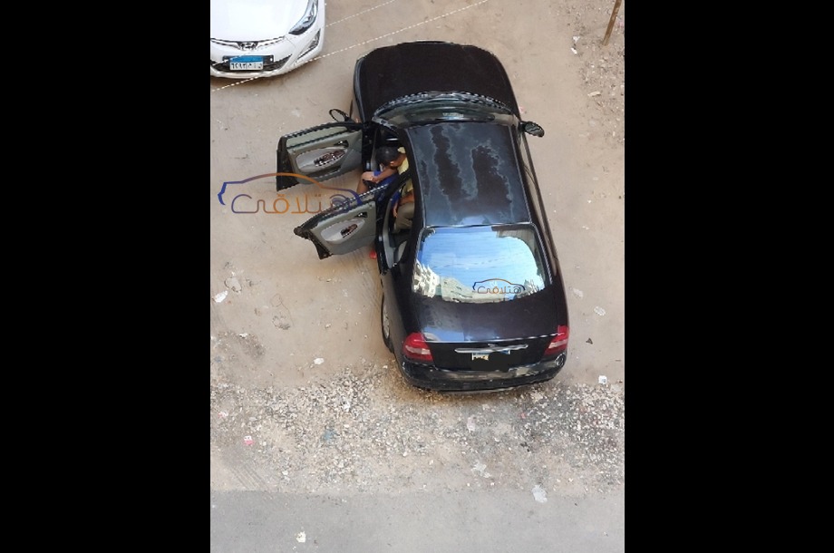 Nubira 2 Daewoo أسود