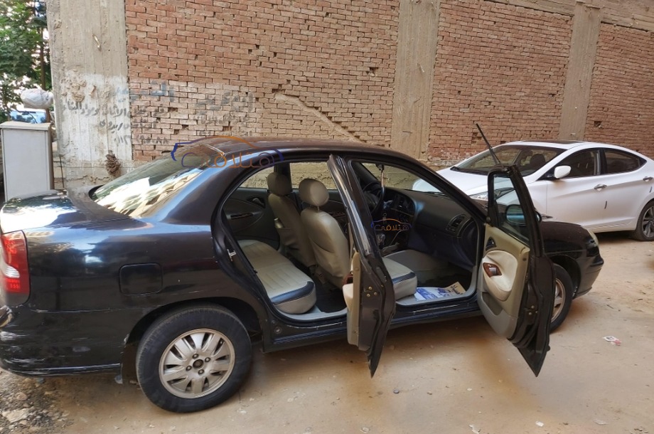 Nubira 2 Daewoo أسود