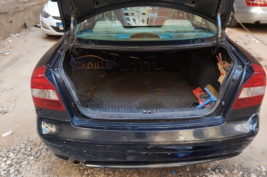 Nubira 2 Daewoo أسود