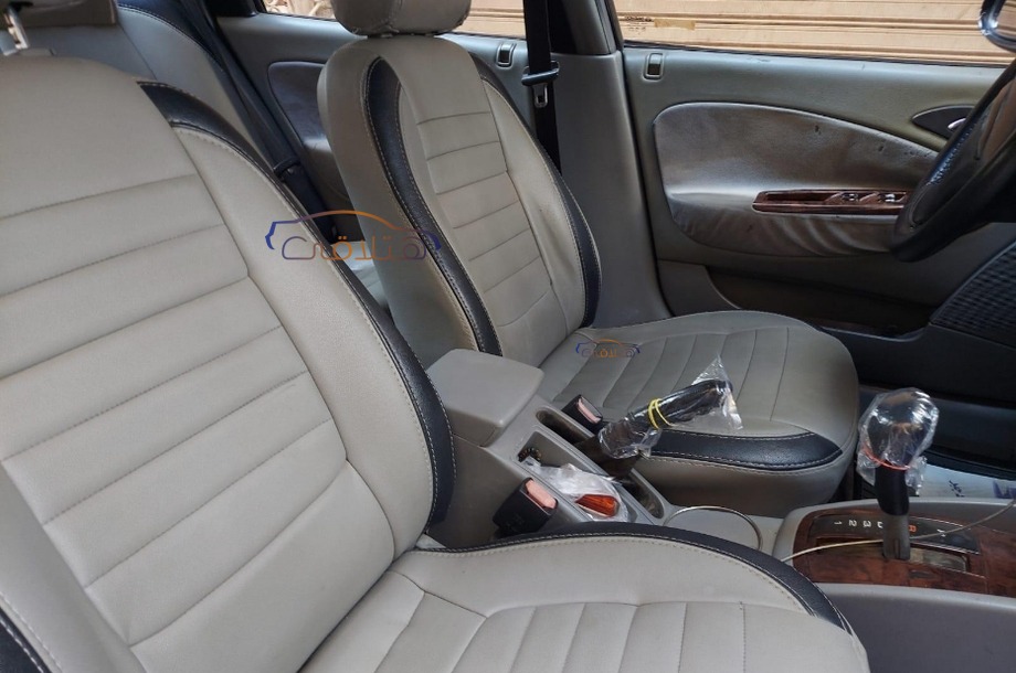 Nubira 2 Daewoo أسود