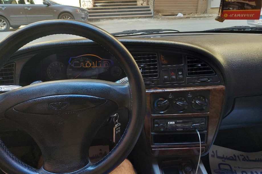 Nubira 2 Daewoo أسود