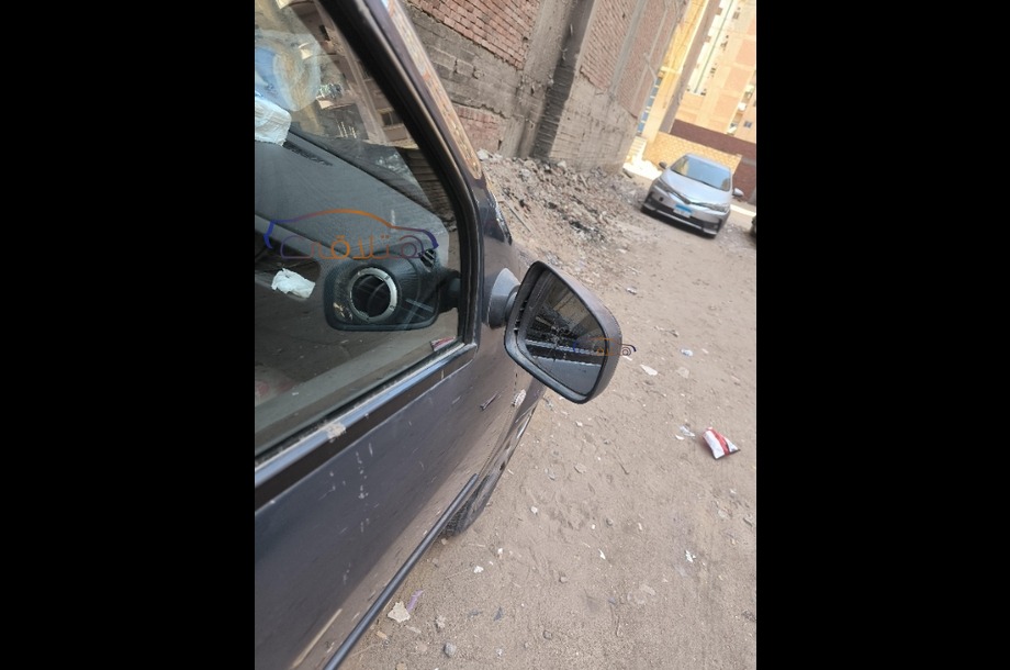 Logan Renault الأزرق الداكن