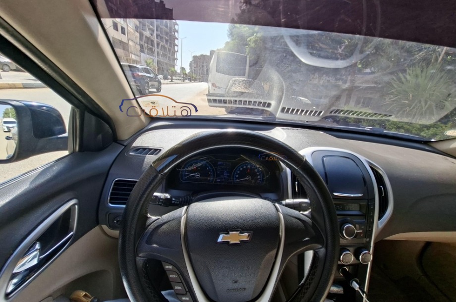 Optra Chevrolet الأزرق الداكن