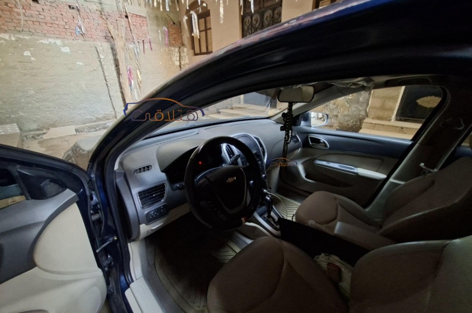 Optra Chevrolet الأزرق الداكن