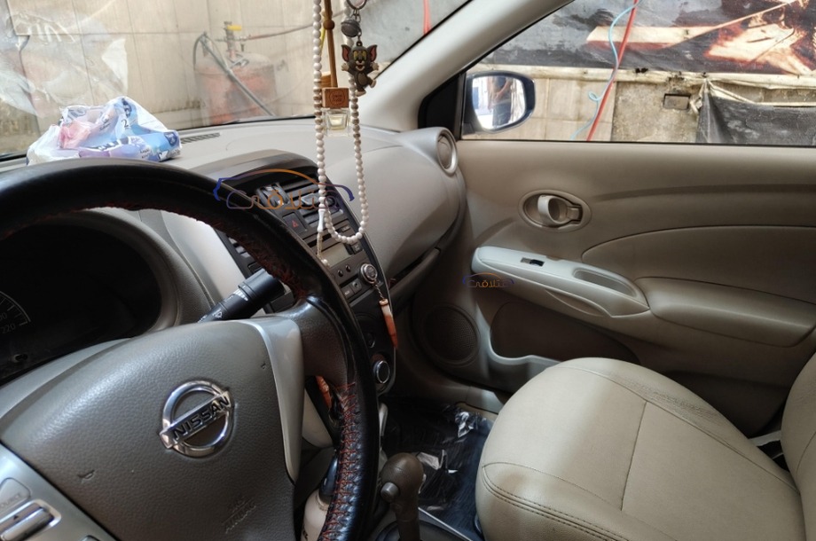 Sunny Nissan برونزي