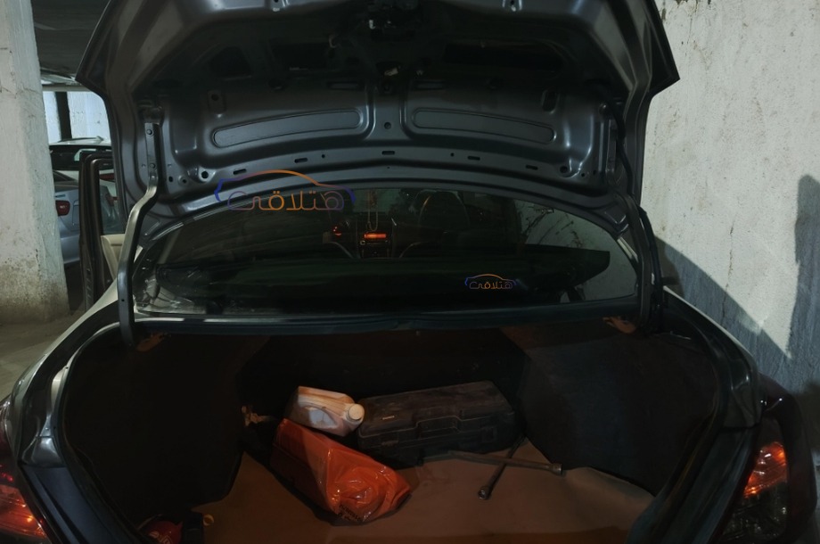 Sunny Nissan برونزي