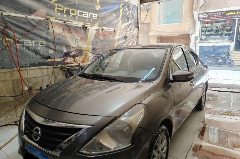 Sunny Nissan برونزي