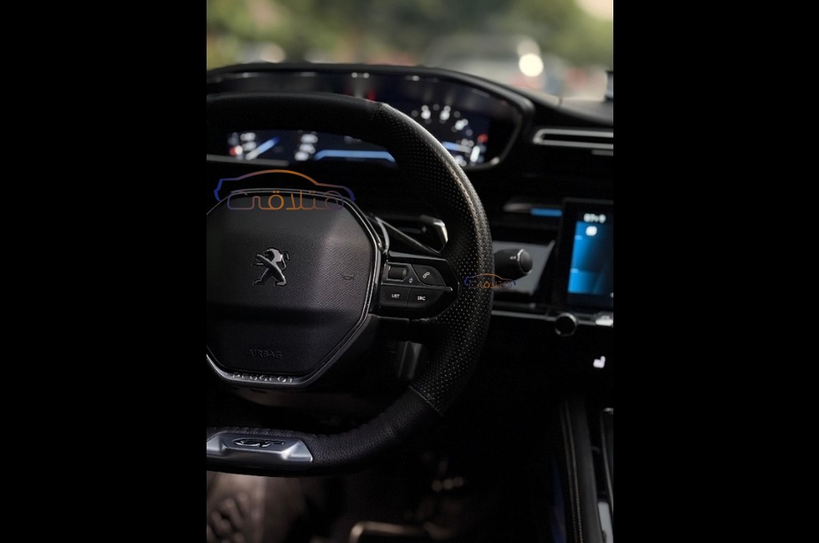 508 Peugeot أبيض