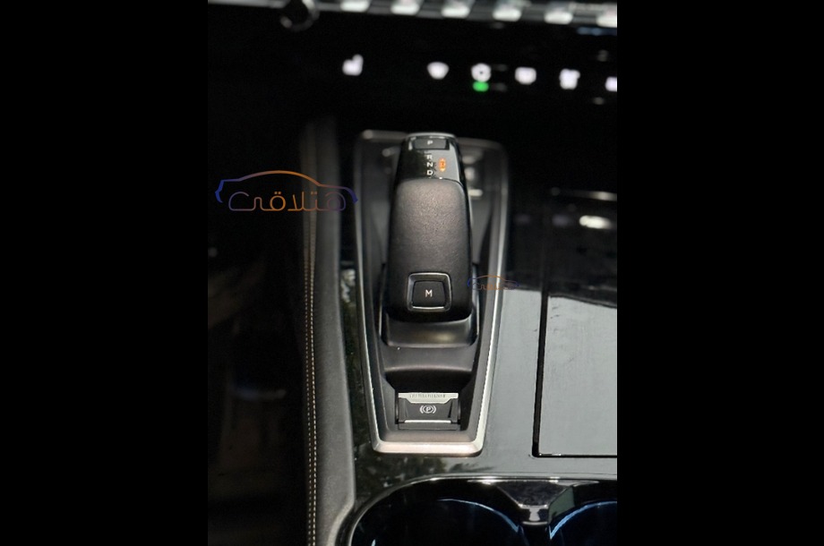 508 Peugeot أبيض