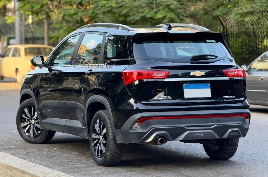 Captiva Chevrolet أسود