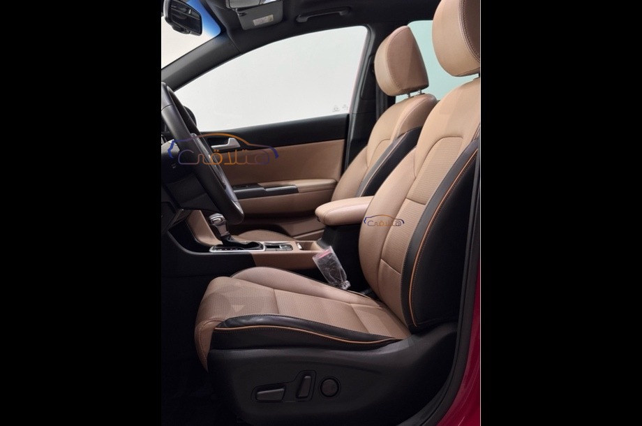 Sportage Kia احمر