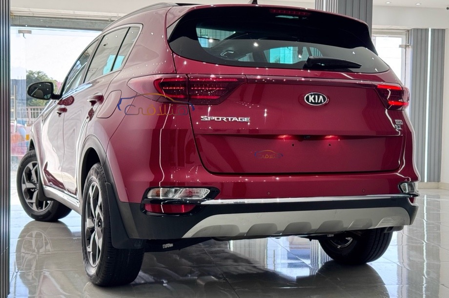 Sportage Kia احمر
