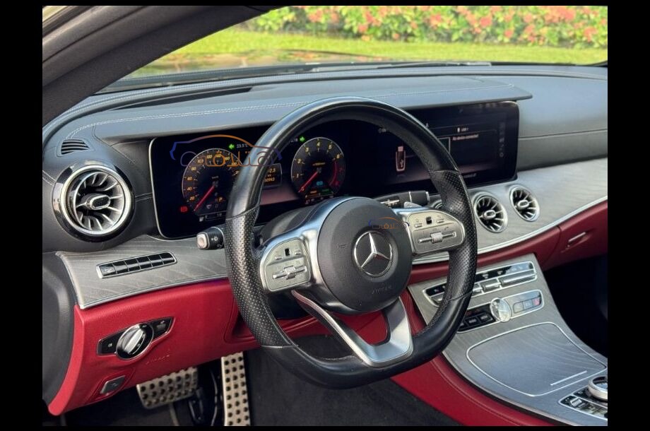 CLS Class Mercedes أسود