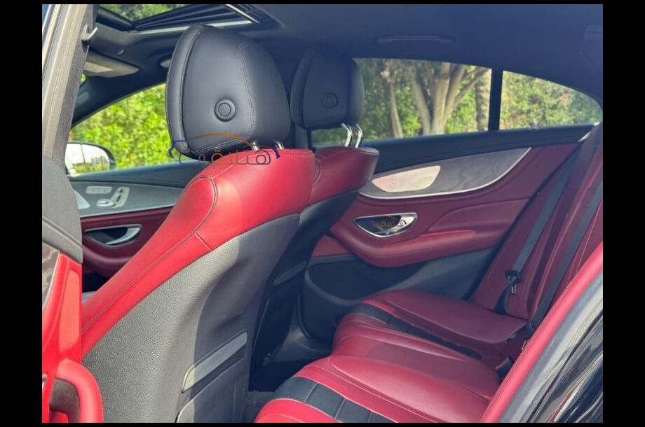 CLS Class Mercedes أسود