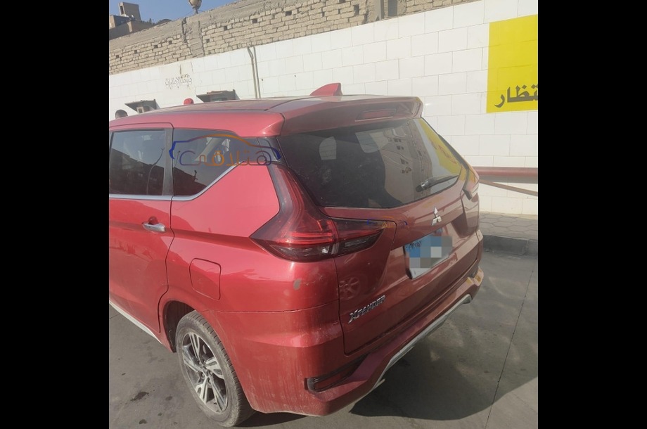 Xpander Mitsubishi احمر