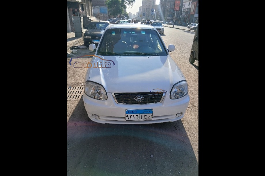 Verna Hyundai أبيض