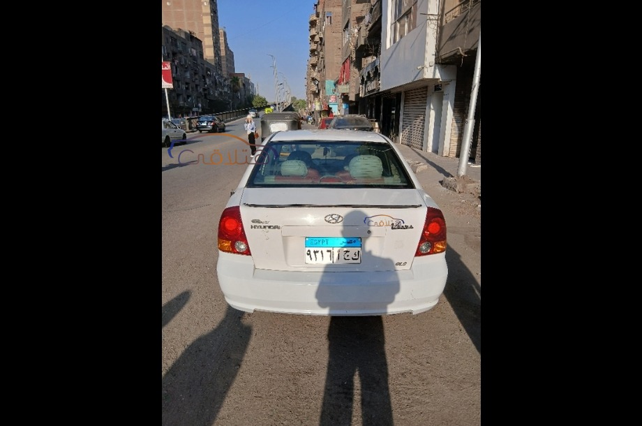 Verna Hyundai أبيض