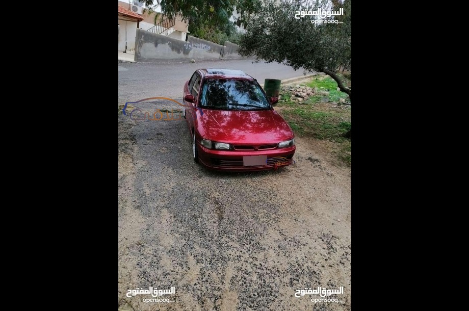 Lancer Mitsubishi Dark red