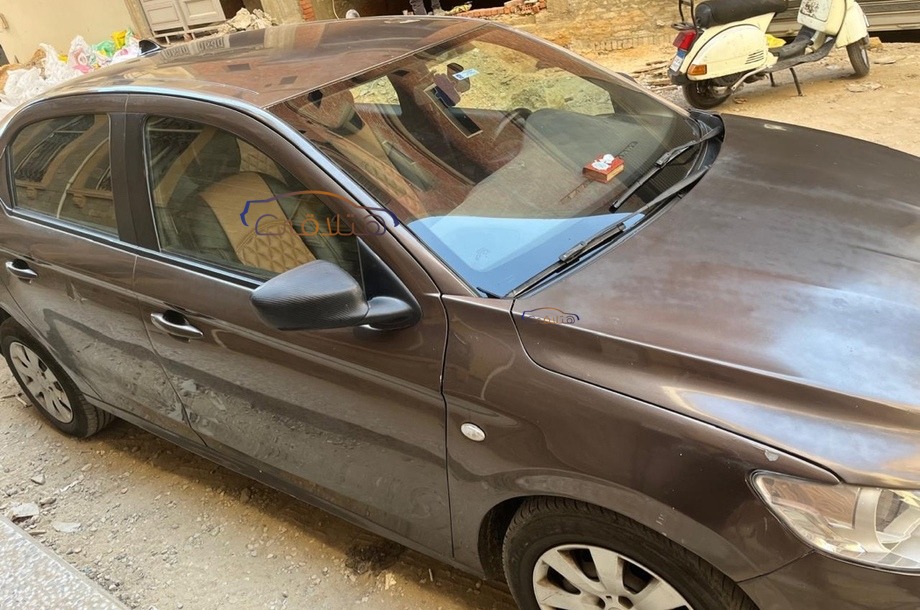 301 Peugeot موكا